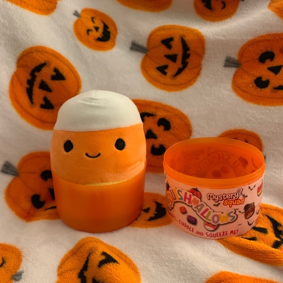 Kellytoy | Other | Squishmallow Cannon 